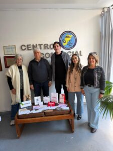 La entrega del premio por el Día de la Madre se efectuó en el Centro Comercial e Industrial de Lavalleja.