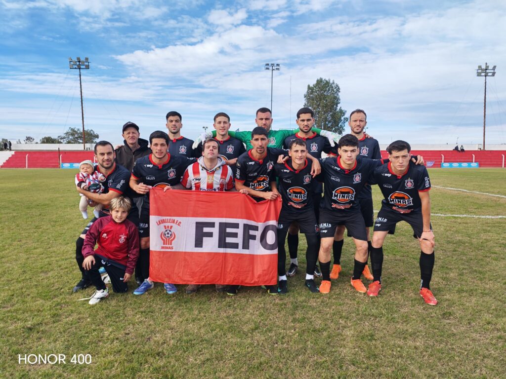Un gran triunfo logró el elenco albirrojo en San Carlos, al ganarle 3 a 2 al local. (Foto gentileza de Verónica Echeverría).