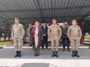 La ministra Sandra Lazo recibida en la División Ejército IV