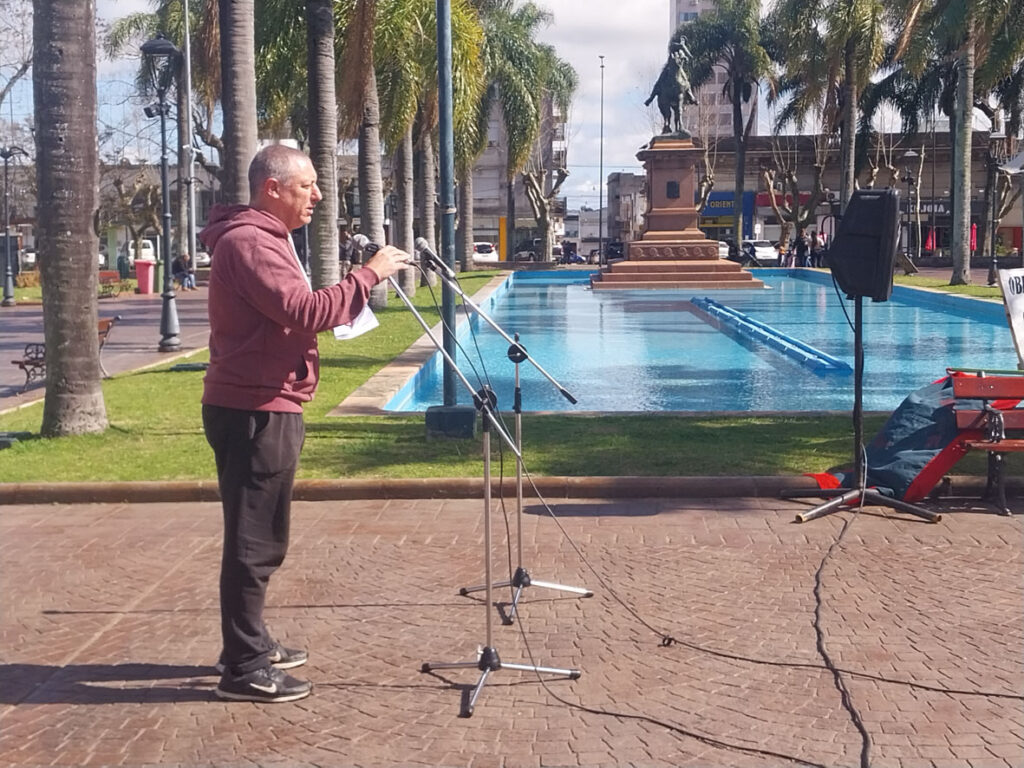 Profesor Fabián Marenales Jiménez, dirigente de ADES Minas.