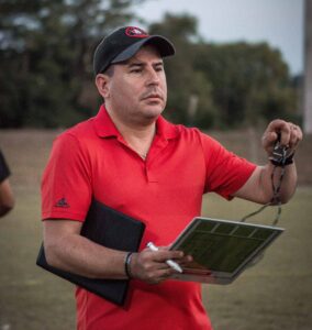 Fabricio Bassa, técnico de Sportivo Barracas de Dolores