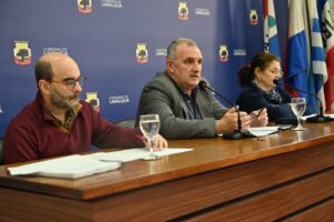 Eduardo Yocco, Daniel Ximénez y Arianna Bentos en ronda de prensa (Foto: Prensa IDL)