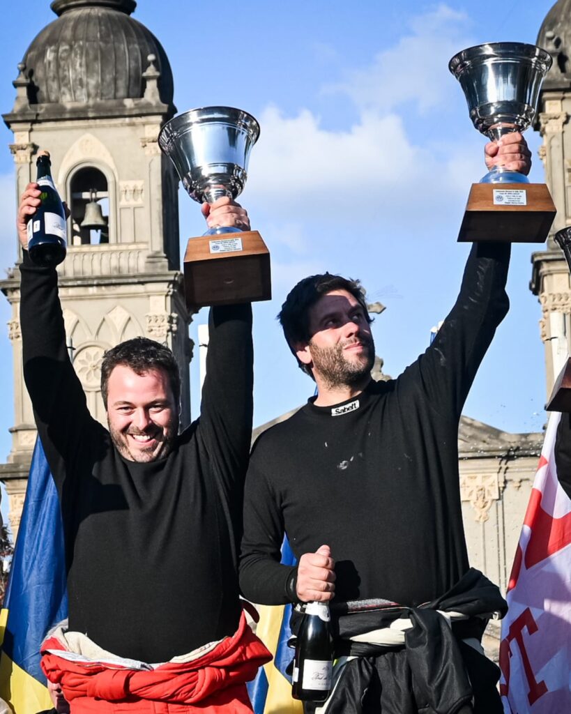 Juan García y Diego Aloy celebrando el primer puesto
