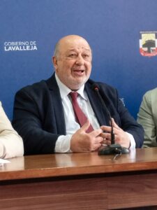 Wilfredo Penco, incansable trabajador de la cultura.