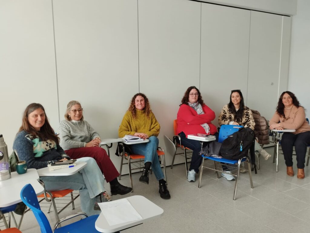 Reunión de integrantes de la Comisión Departamental de Educación.