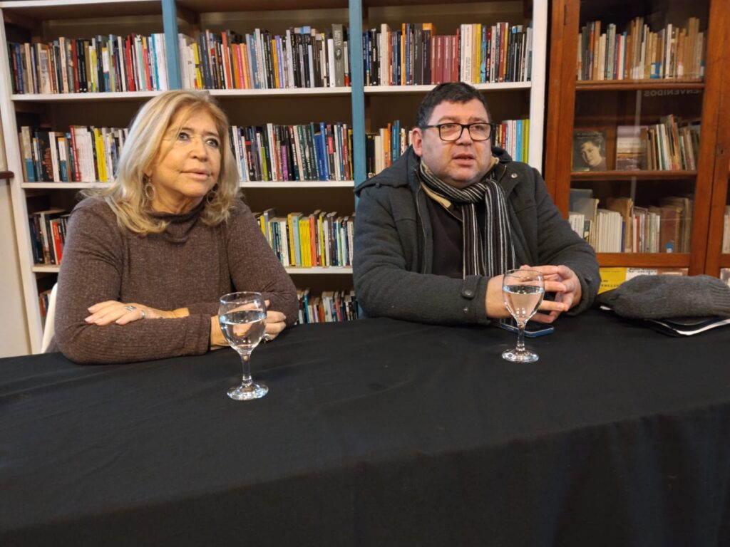 Mariela Leis y Fernando Pereira en ronda de prensa
