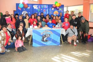 Más de un centenar de niños disfrutó de la actividad organizada por Club de Pesca Hemingway.