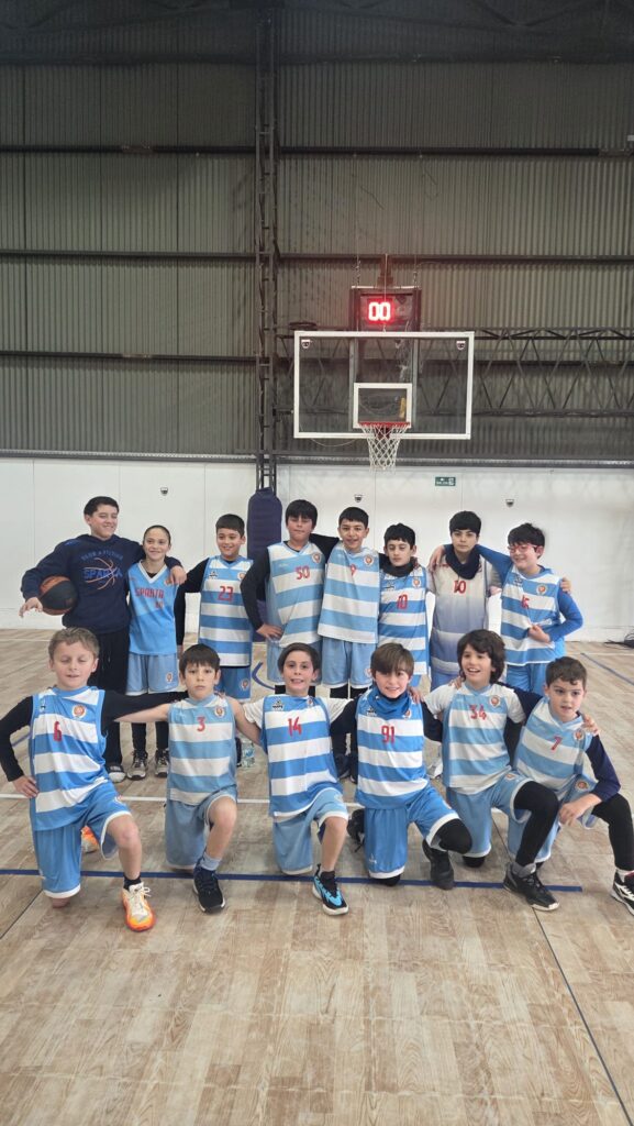 Plantel Preminis : Parados: Kevin Díaz (A.T.), Ellen Marrero, Juan Pedro Bon, Noah Diron, Juan Manuel Toledo, Santiago Fabini, Joaquín Serrón y Franco Mieres. Agachados: Alfonso Pereira, Justino Zuasnabar, Fausto Ribas, Alfonso Vázquez, Felipe Scarlatto y Enzo Tolosa.