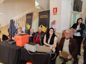 Integrantes de la Comisión Electoral de OFI y la secretaria, en momentos que se estaba realizando el acto electoral.