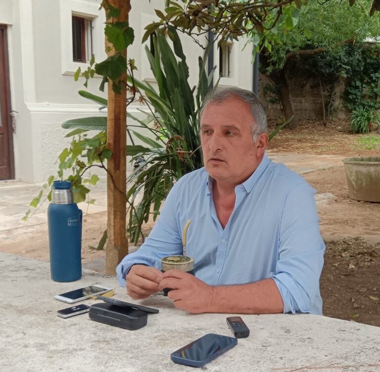 El intendente Daniel Ximénez (FA)