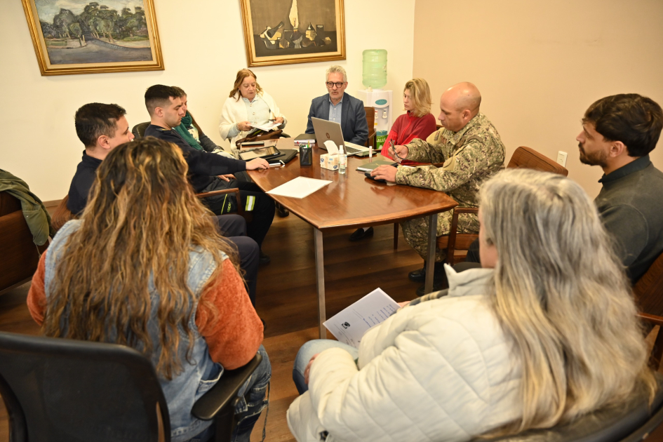 Importante reunión entre representantes de instituciones que conforman el CECOED (Foto: Prensa IDL)