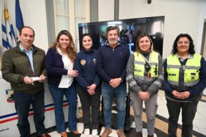 Parte del equipo de tránsito junto a técnicos de Tecnologías de la Información de la IDL (Foto: Prensa IDL)