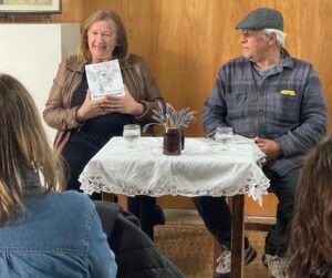 Juan Scuarcia y Nair Libonatti en la presentación de “El condenado” en Amigos del Arte.