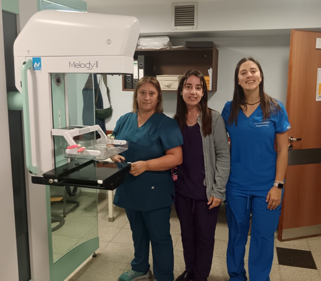 Claudia Núñez, Alejandra Balduini y Valentina Cabrera, integrantes del equipo de Imagenología del hospital de Minas.