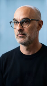 Fermín Méndez, escritor y periodista, acaba de ganar el premio Narradores de la Banda Oriental.