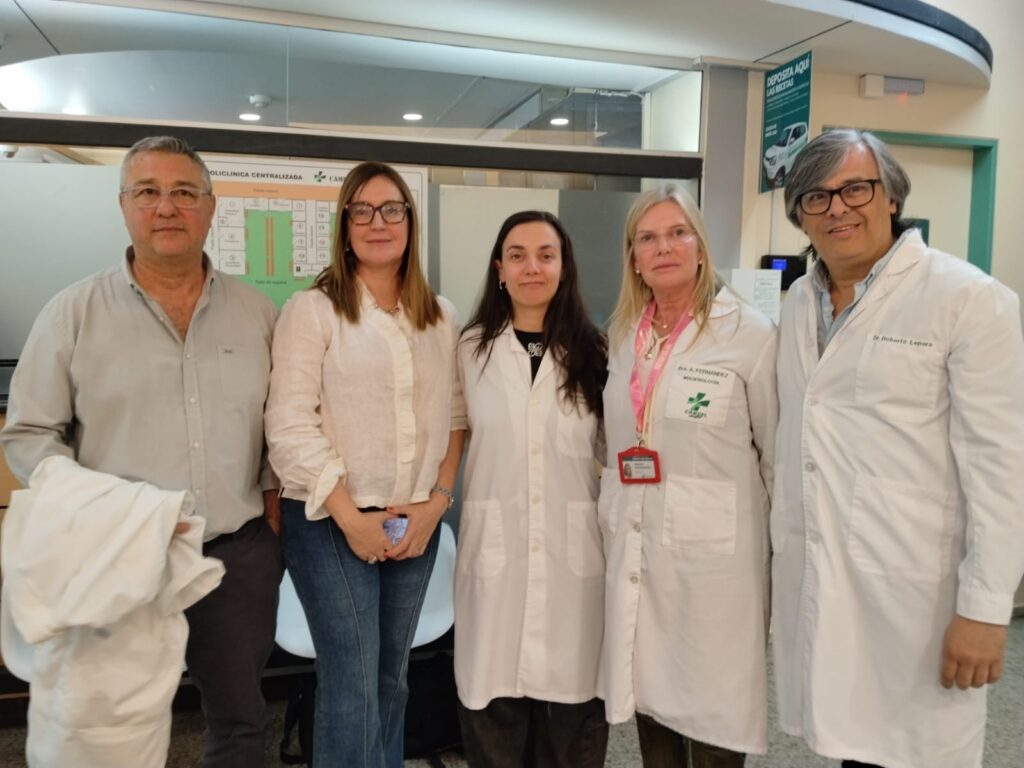 Profesionales de Camdel en roda de prensa