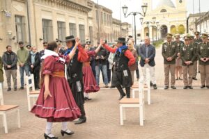 Compañía “Mater Nostra” mostró el folclore.