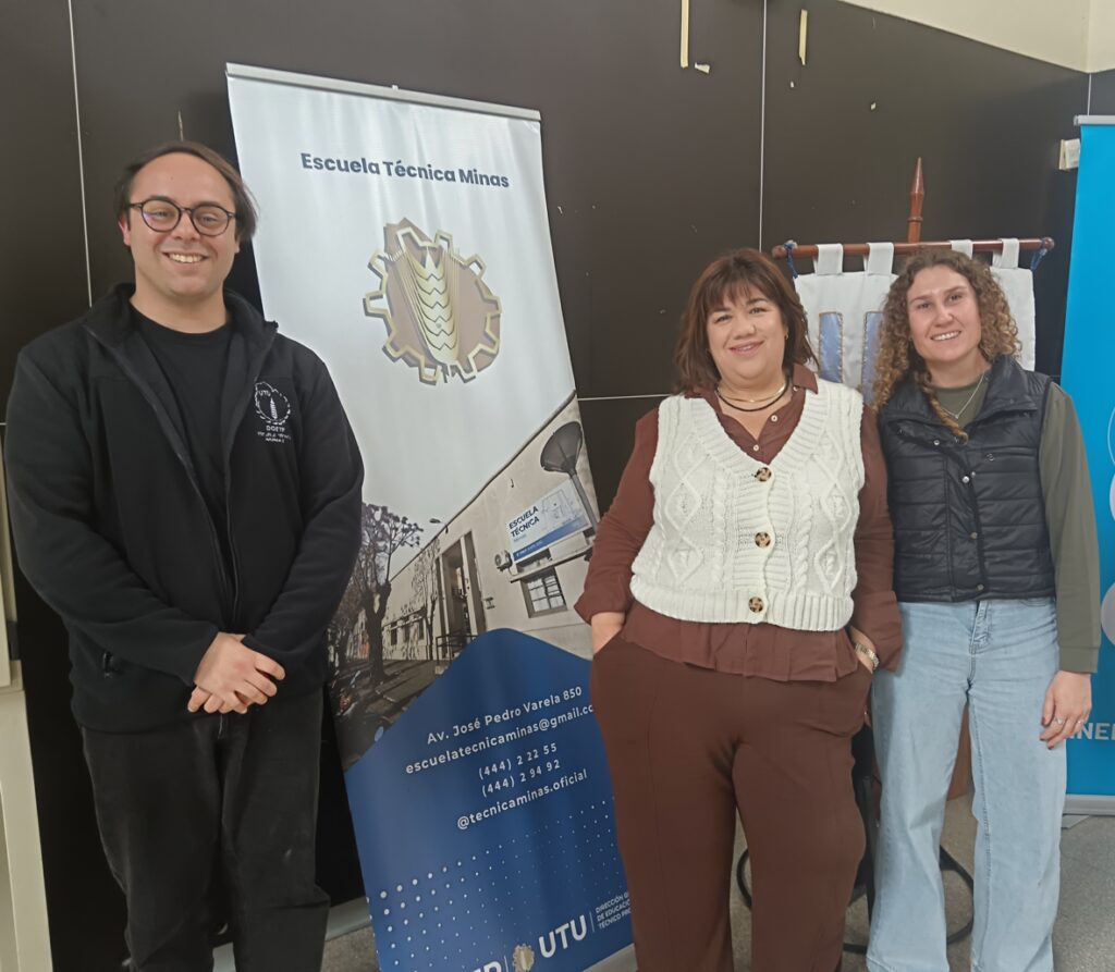 Profesores Francisco Gómez, Ethel Olascuaga y Valeria Castillo.