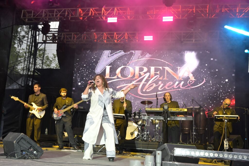 Lorena Abreu en una brillante presentación anoche (Foto: Prensa IDL)