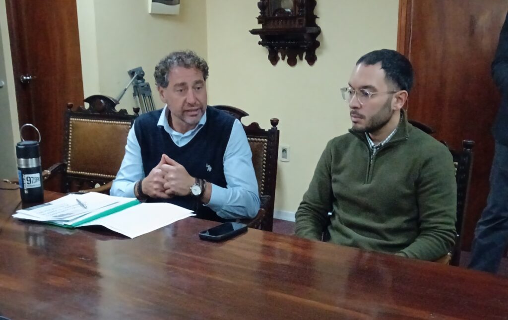 Alfredo Nansen y Joaquín Santa Cruz, integrantes de la Comisión Representativa del BROU.