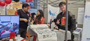 Feria multicultural en la UTEC